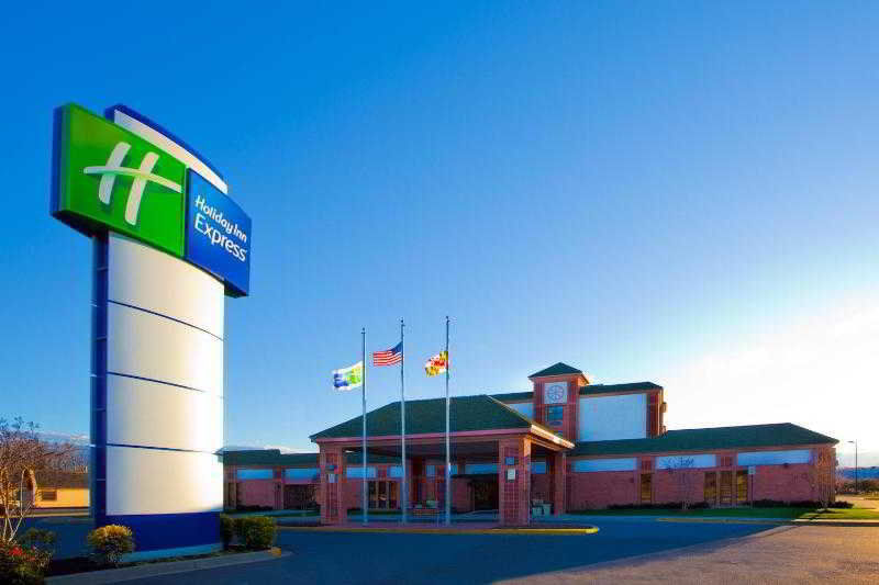 Holiday Inn Express Cambridge, An Ihg Hotel Exterior photo